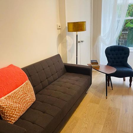 Ground Floor 1 Bedroom Flat In The City Centre エディンバラ エクステリア 写真