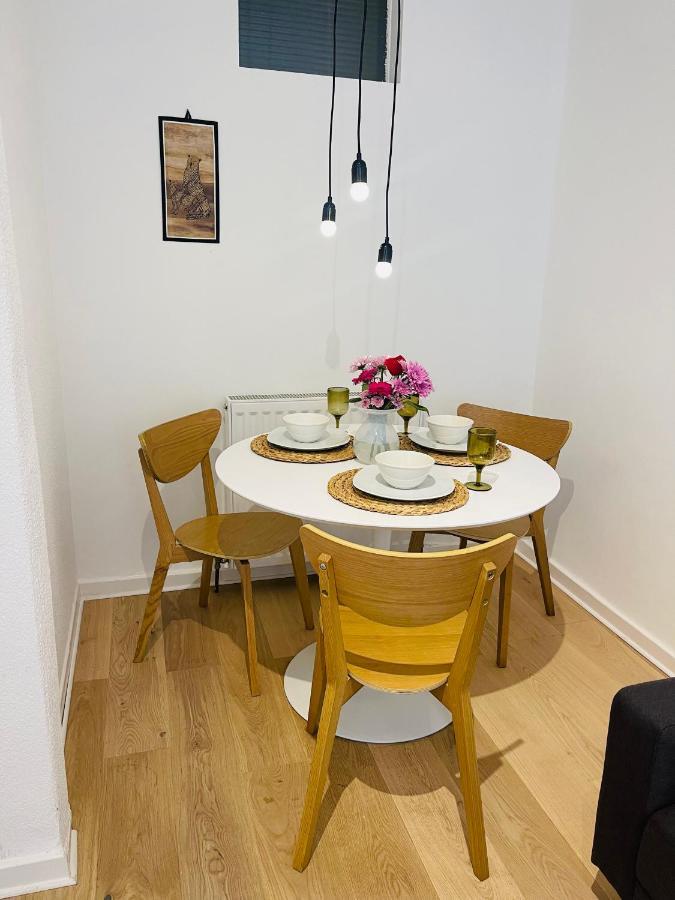 Ground Floor 1 Bedroom Flat In The City Centre エディンバラ エクステリア 写真