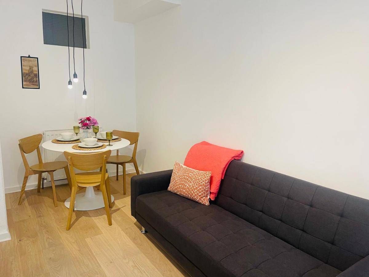 Ground Floor 1 Bedroom Flat In The City Centre エディンバラ エクステリア 写真