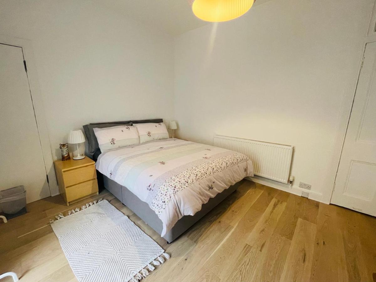 Ground Floor 1 Bedroom Flat In The City Centre エディンバラ エクステリア 写真